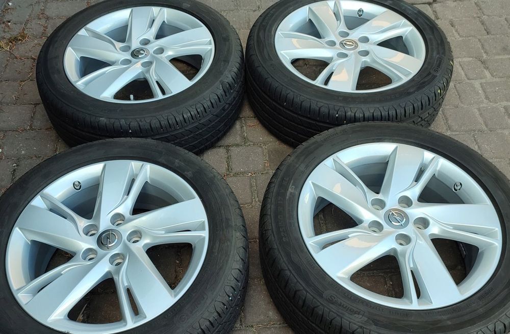 Felgi Aluminiowe Oryg. Opel Zafira C Astra J 17 Cali 5x115 7Jx17 Et44 Ø70,1