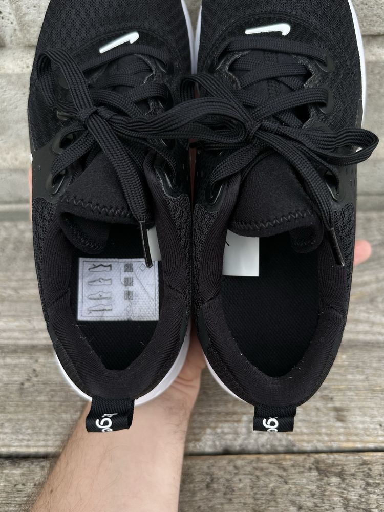 Czarne buty do biegania Nike Legend React, rozmiar 38