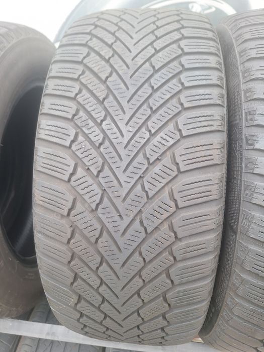 225/45 R17 Continental