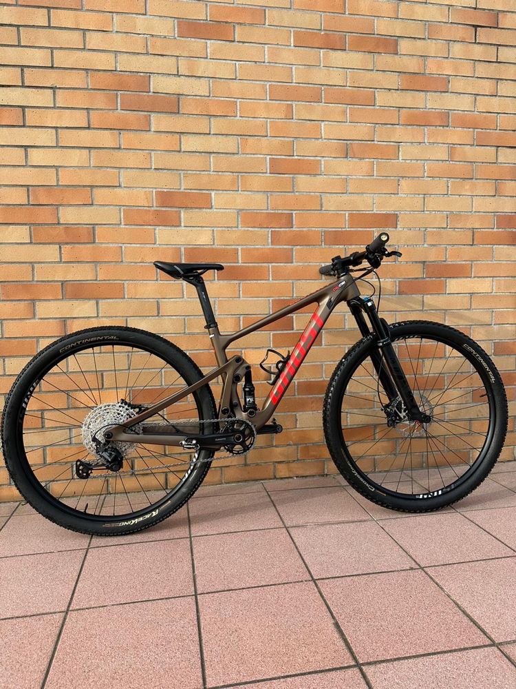 Bicicleta btt Ghost Lector fs carbono roda 29 tamano S 2022