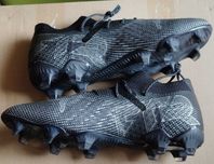 Buty piłkarskie Puma Future 7 Ultimate FG/AG 107916