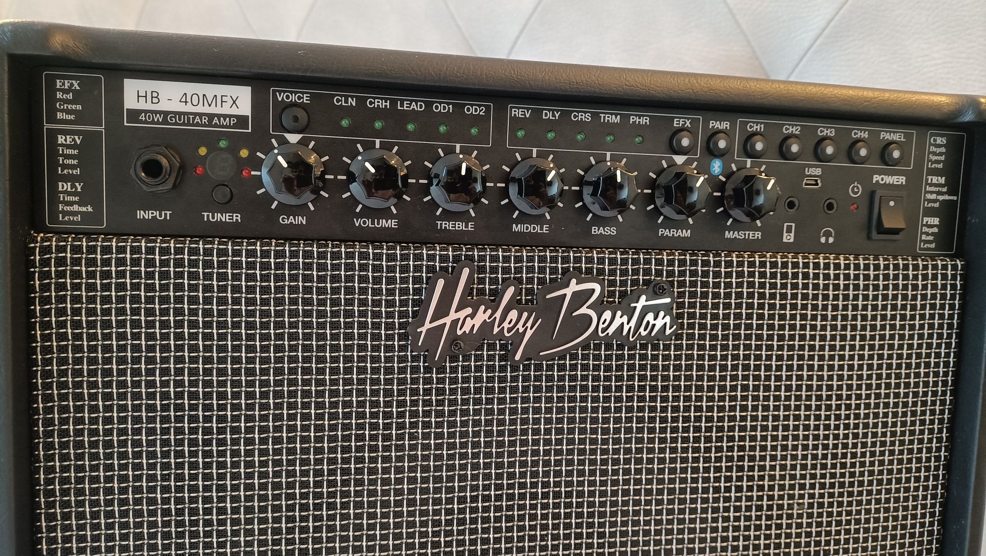 Amplificador p/ guitarra - Harley Benton HB-40MFX