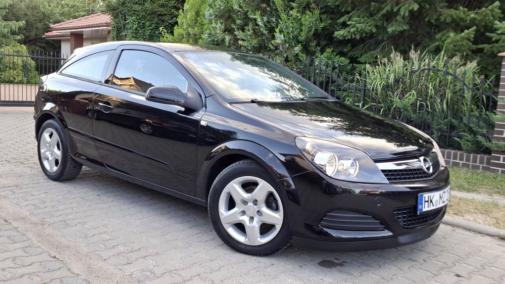 Śliczna Astra GTC z Niemiec z Opłatami