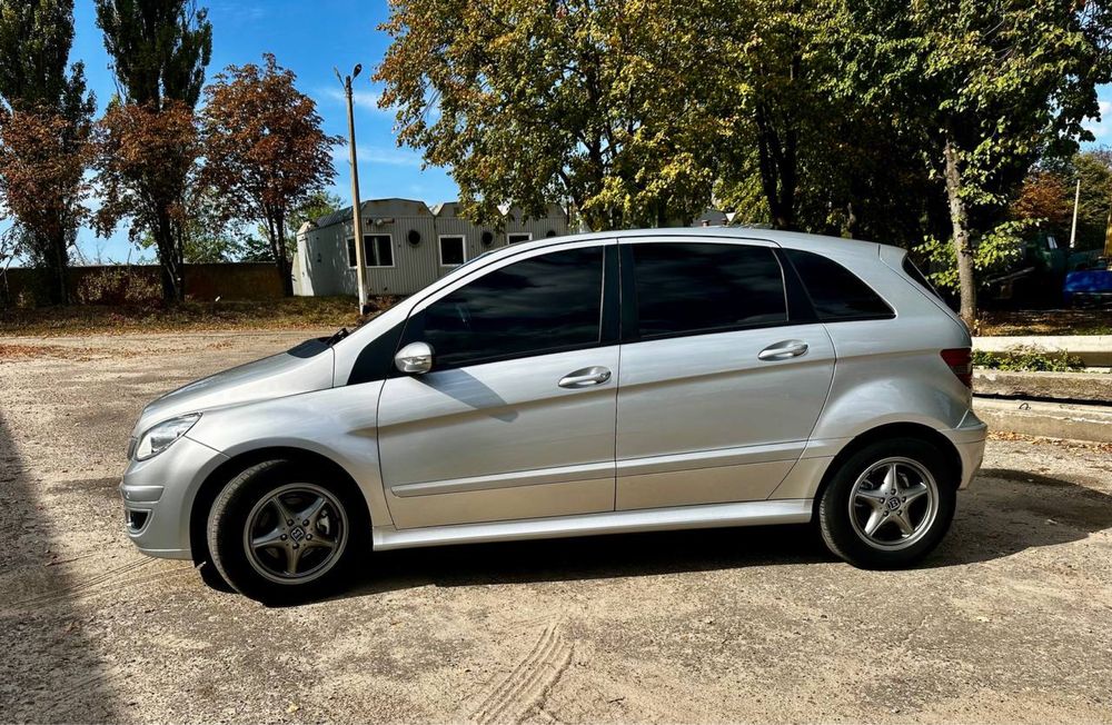 Мерседес В-180 2.0 cdi