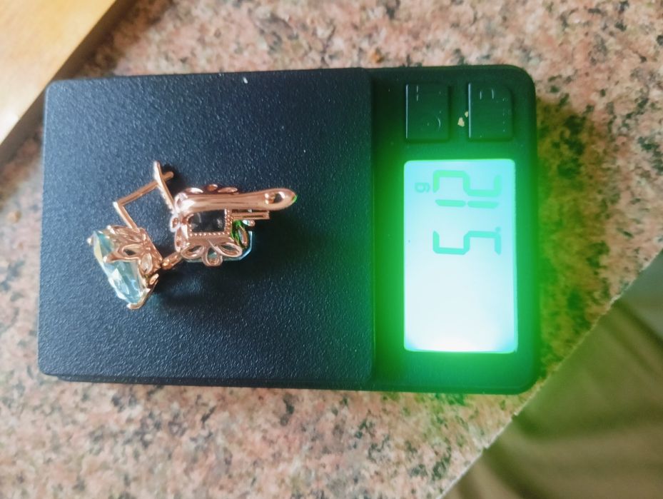 Kolczyki złote 585 topazy