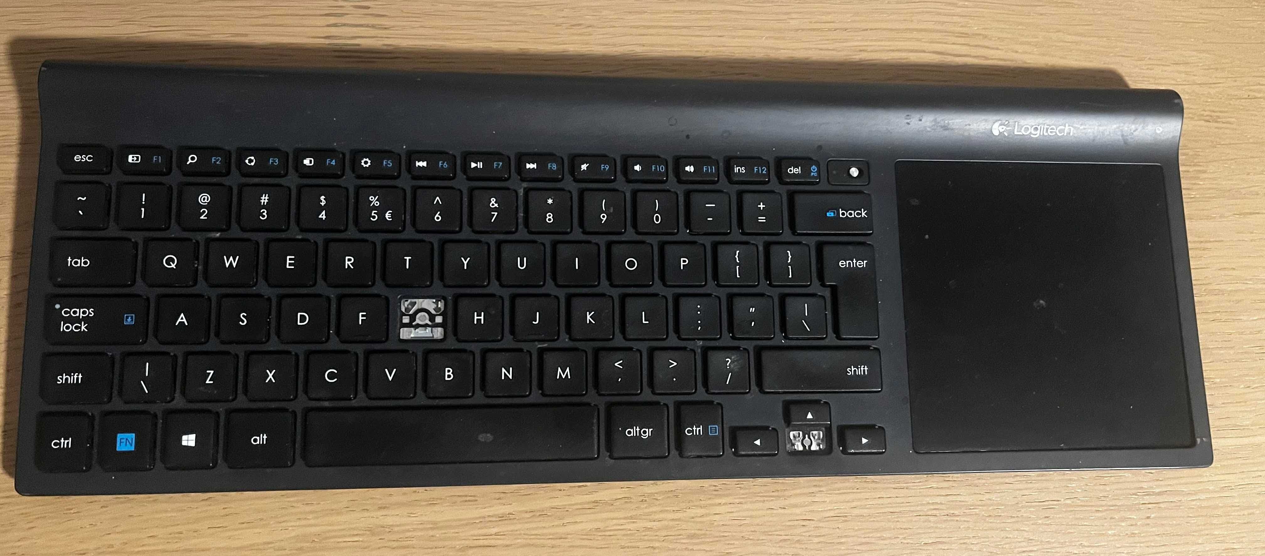 Używana Logitech TK820