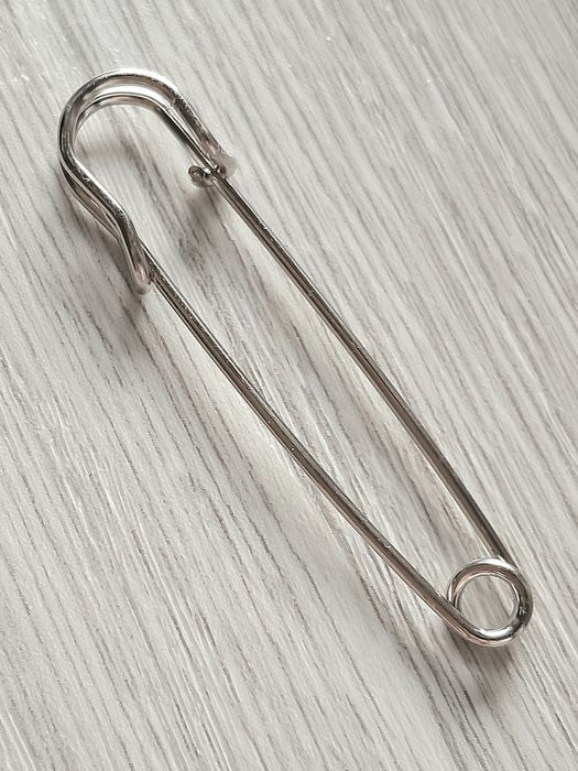 Agfarka Srebrna Broszka Nowa