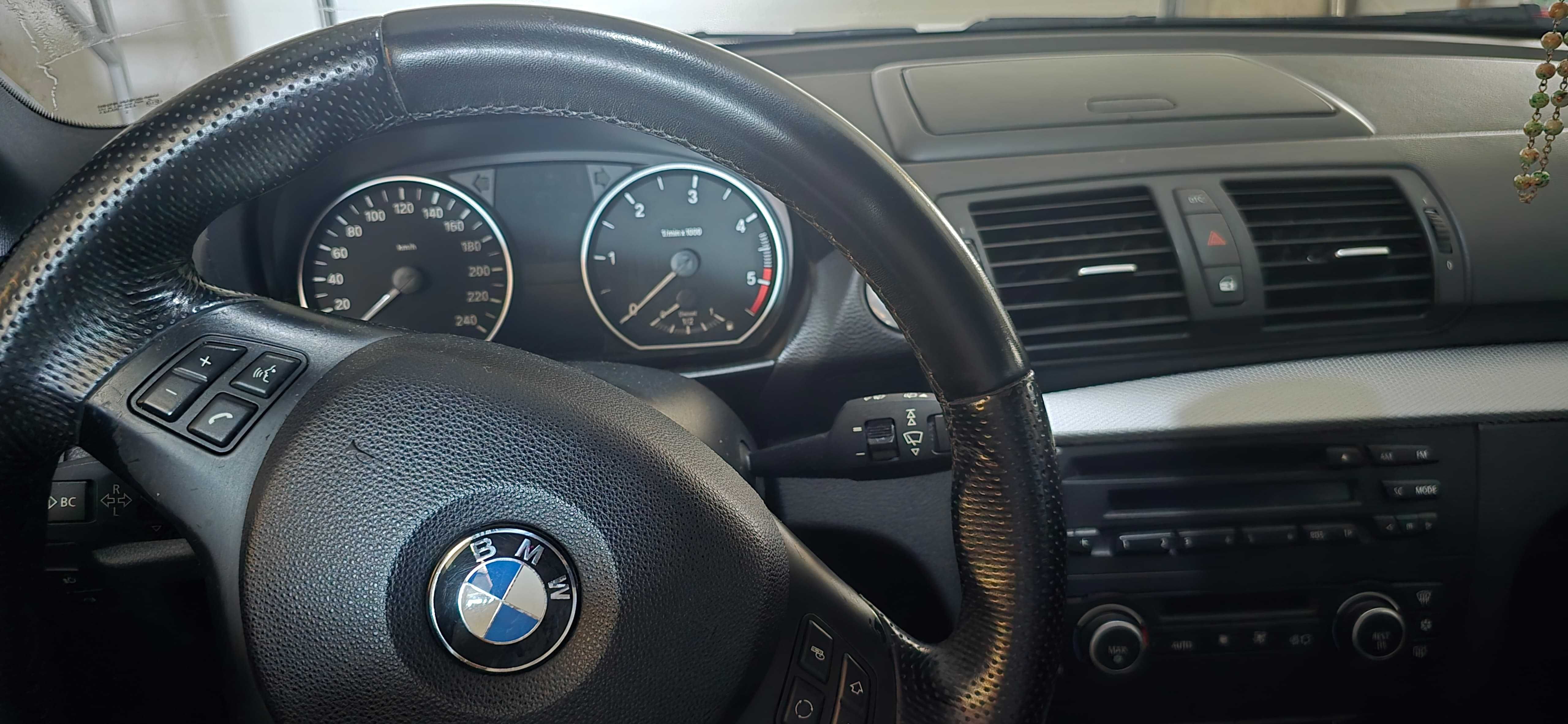 Bmw serie 1 118D Pack M