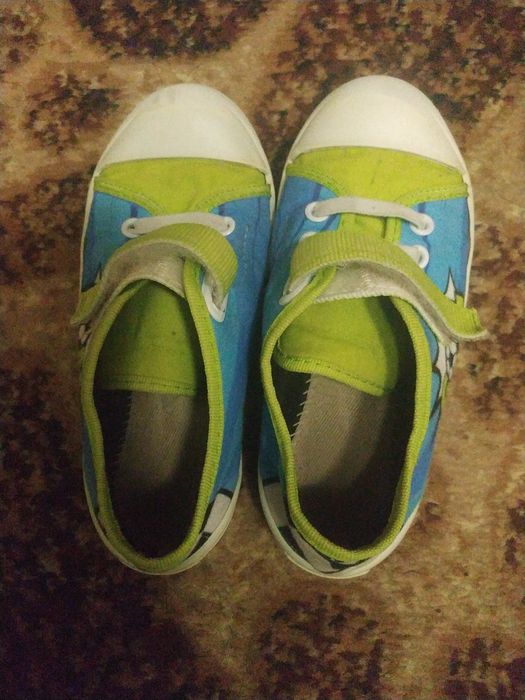 Взуття дитяче тапки тапочки обувь детская в садок пінетки