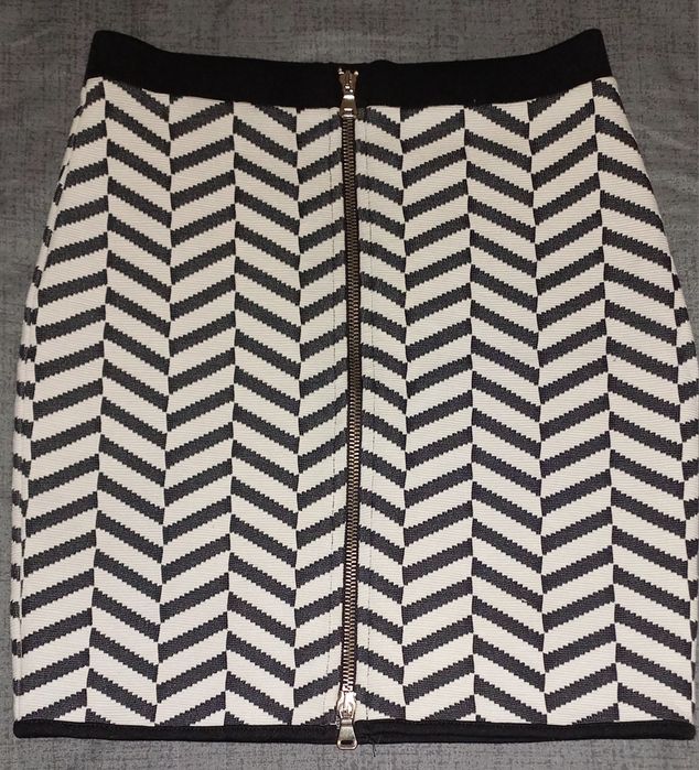 Класична спідниця