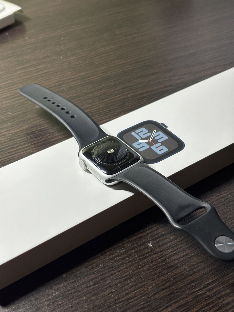Apple watch se 40mm (GPS)