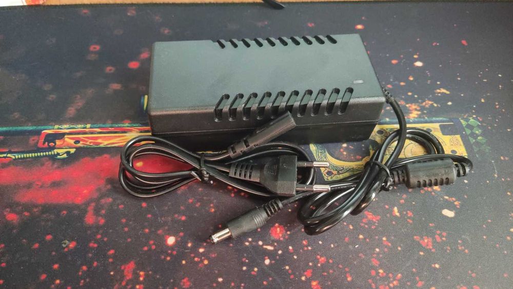 Зарядний пристрій для Li-Ion, Li-Po акумуляторів 12.6V 5A