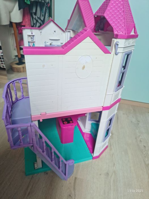 Sprzedam duży domek Barbie – 50 zł