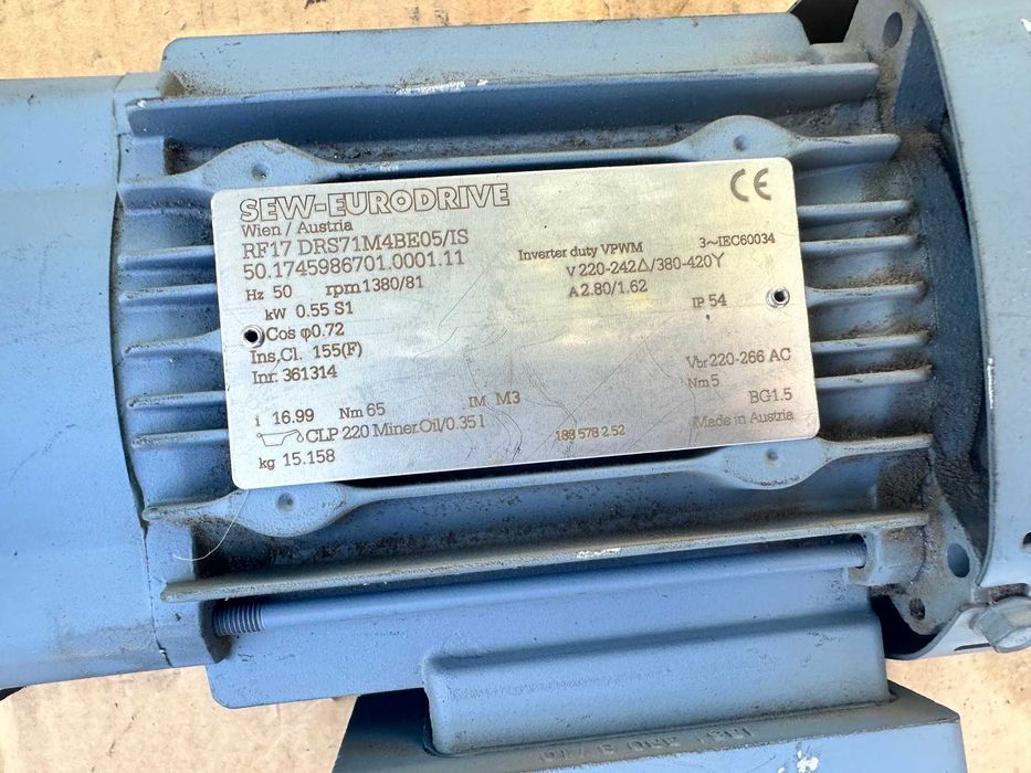 Motoreduktor z hamulcem, silnik sew 0,55 kw 81 obrotów fv