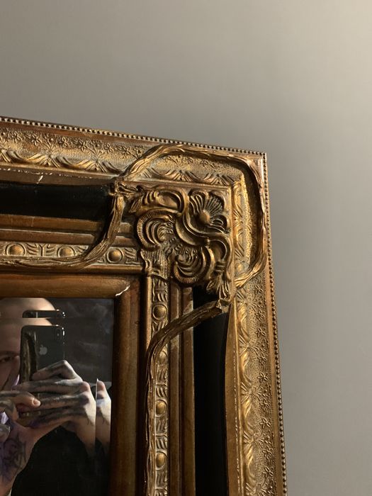 Duże, wysokie, stare lustro. Antyk, barok, zdobione.