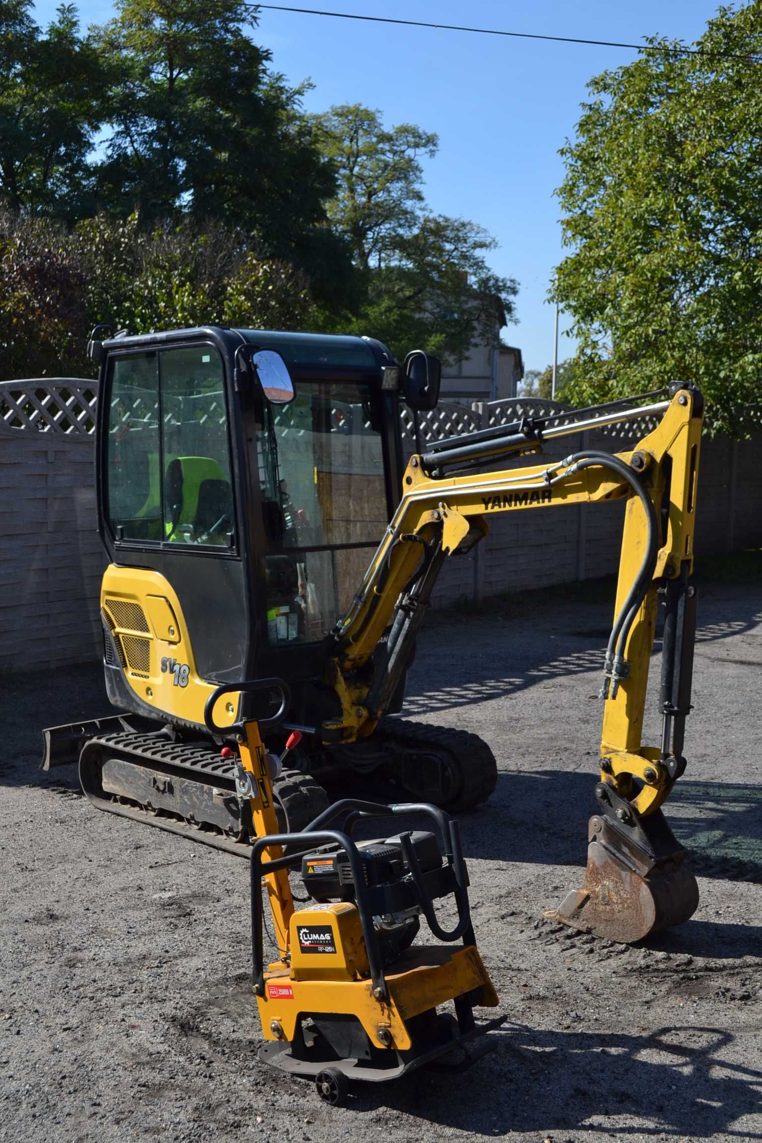 Firma ROBOKOP usługi minikoparką, wiertnica , transport wywrotką 3,5t