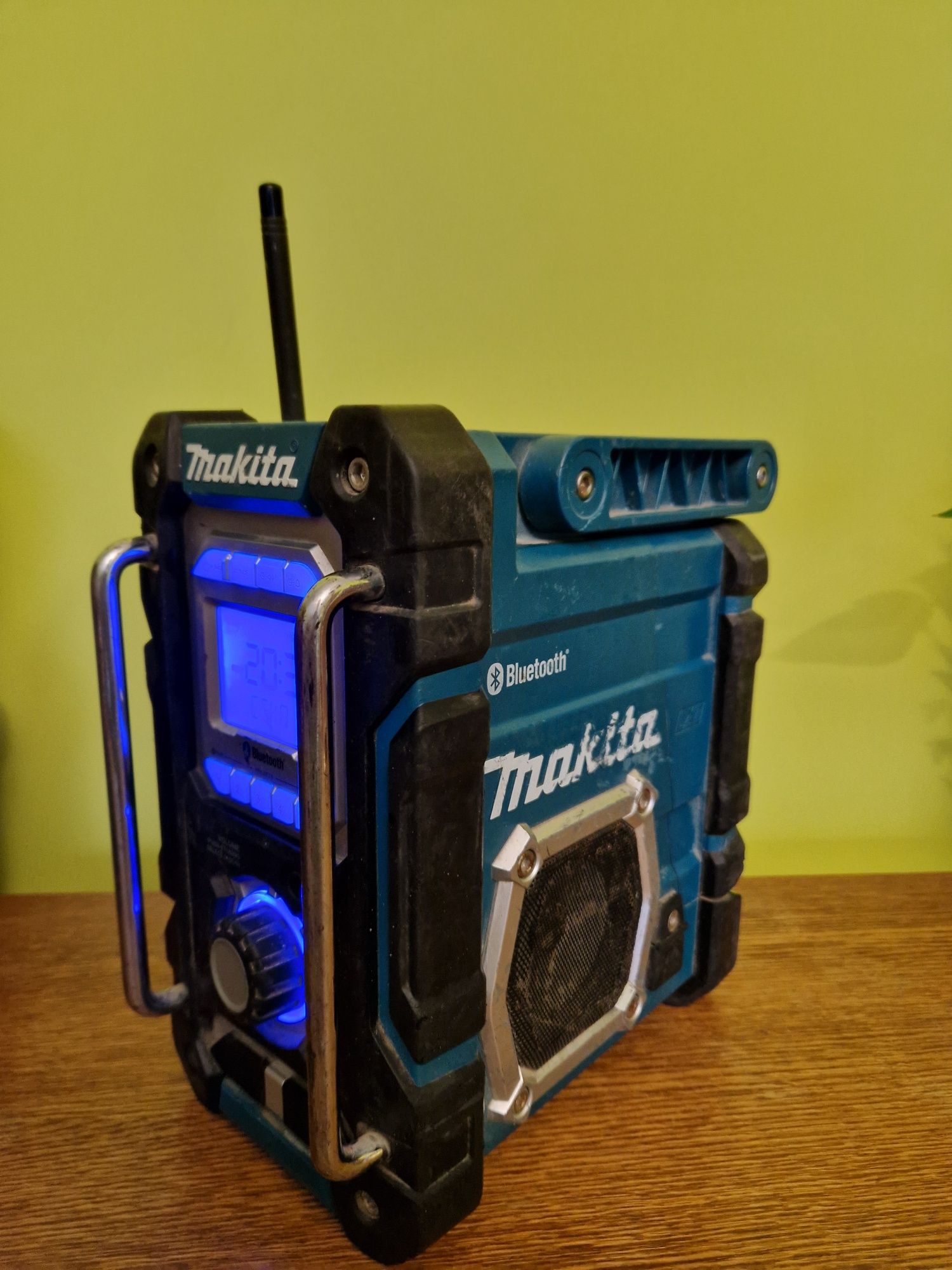 Radio Makita DMR 106

Mamy na sprzedaż używane w bardzo dobrym stanie
