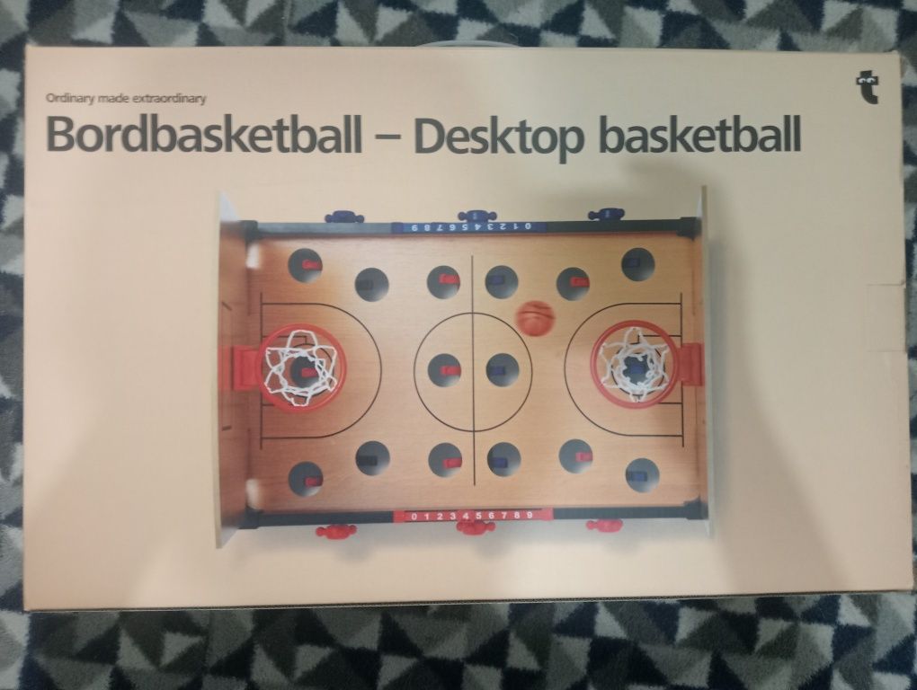 Board basketball