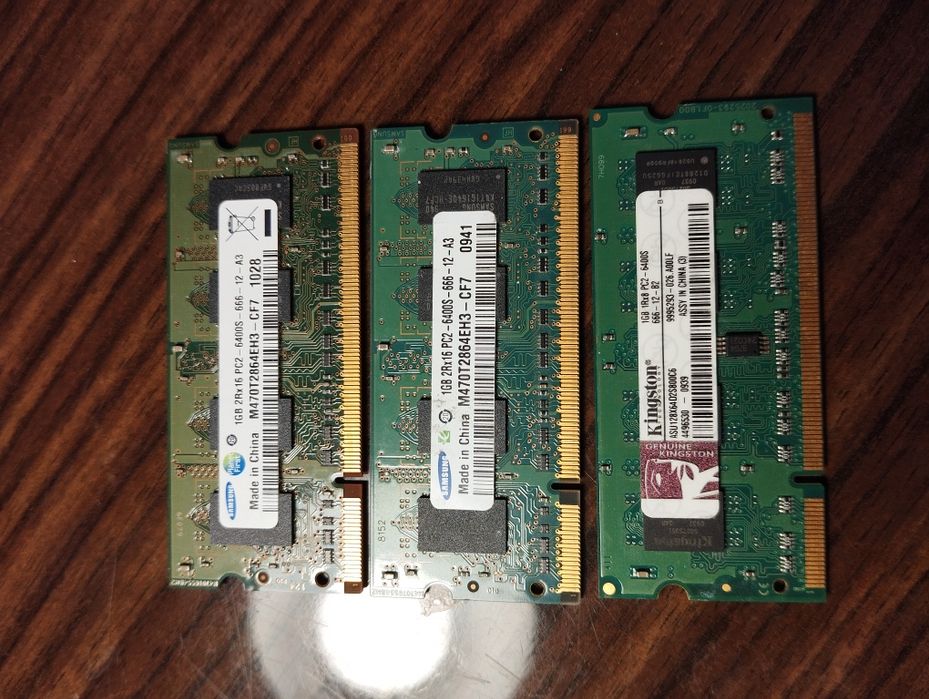 RAM SO-DIMM DDR2 1GB, cena za 3szt
