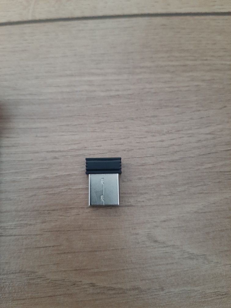 Klawiatura bezprzewodowa slim szara jak nowa