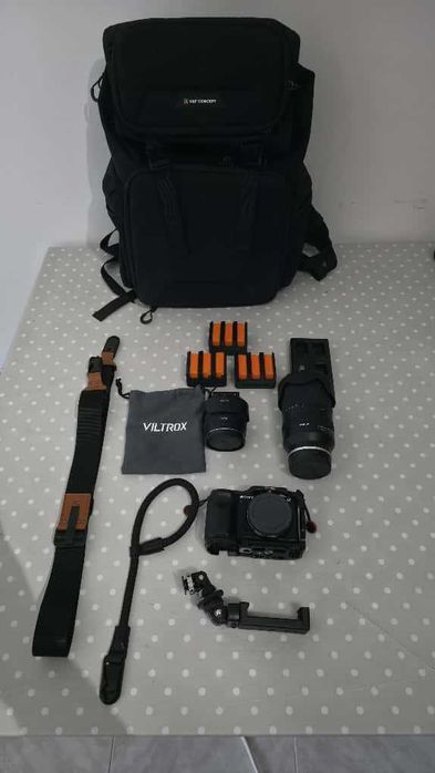 ZV-E10 + Lentes + Acessorios