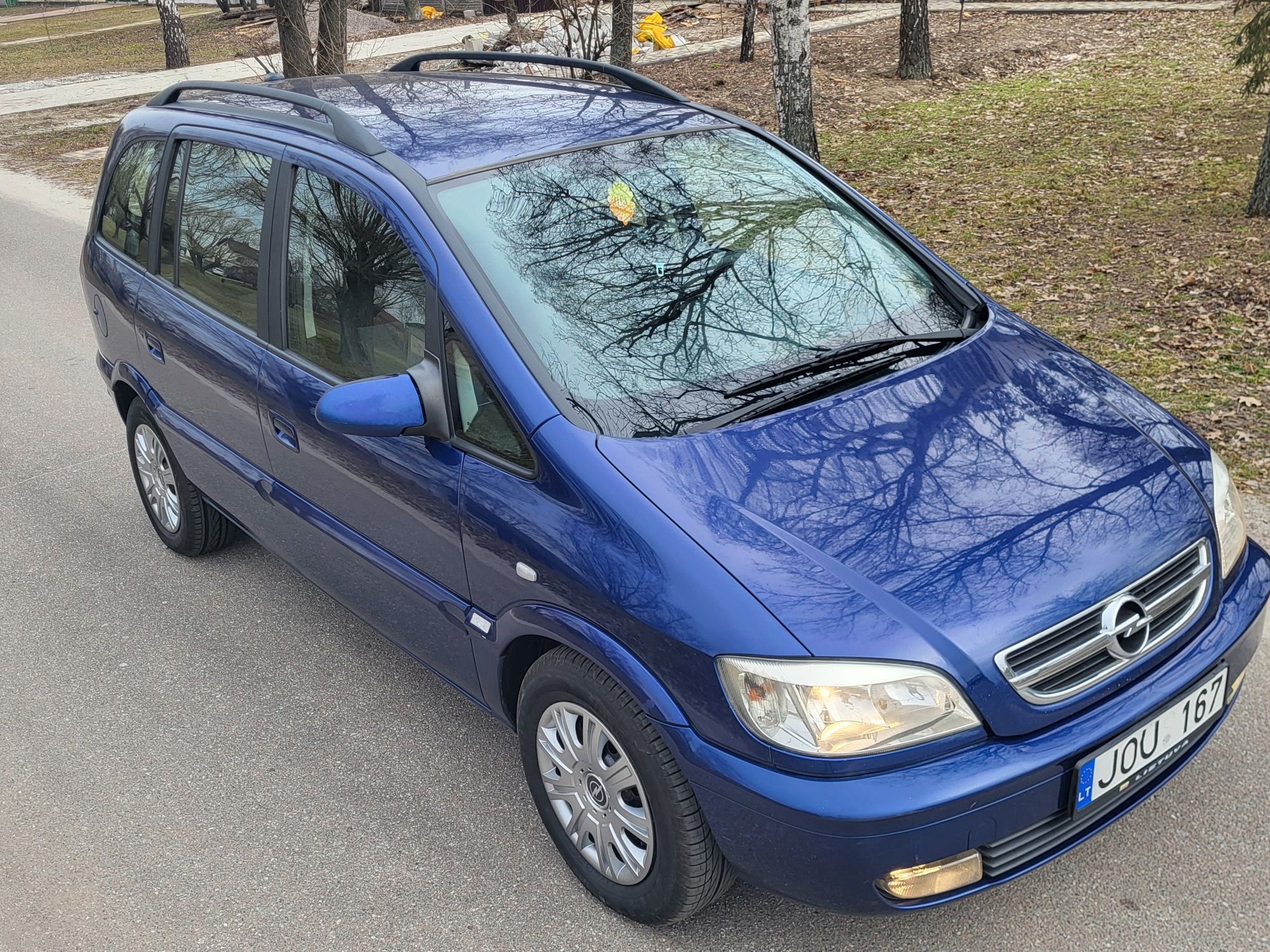 Opel Zafira 2005рід 2.0TDI 7місць