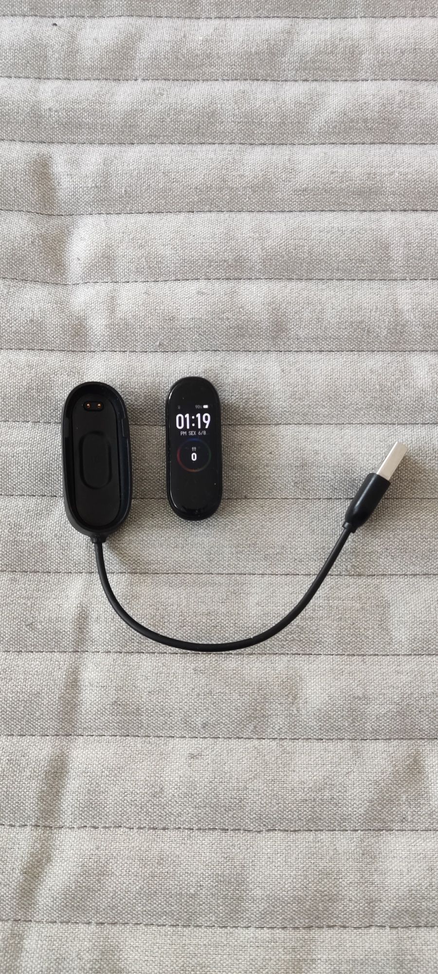 MI Band 4 em bom estado