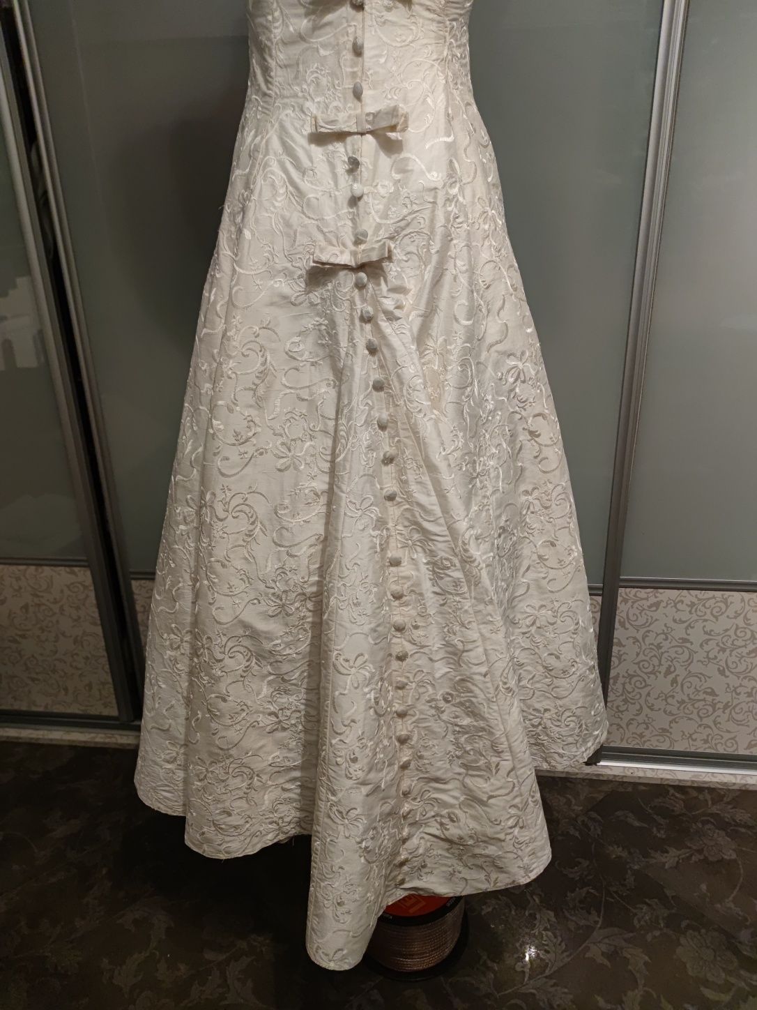 Suknia ślubna 36 na 158 cm wzrostu, jedwab ecru.