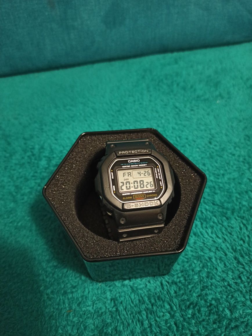 Casio g-schock DW5600E