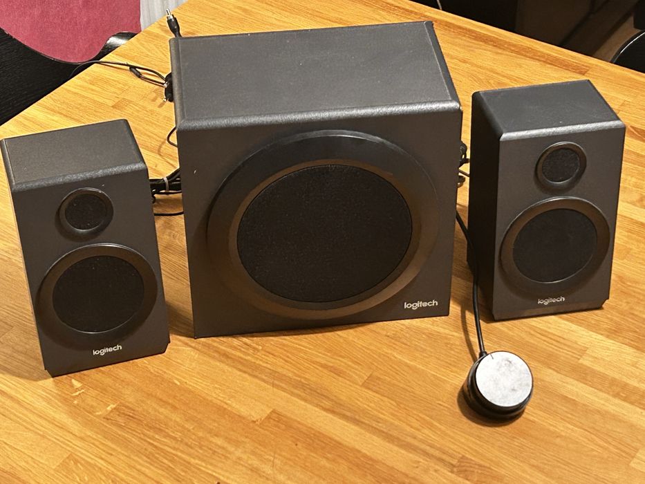Logitech z333 glosniki multimedialne