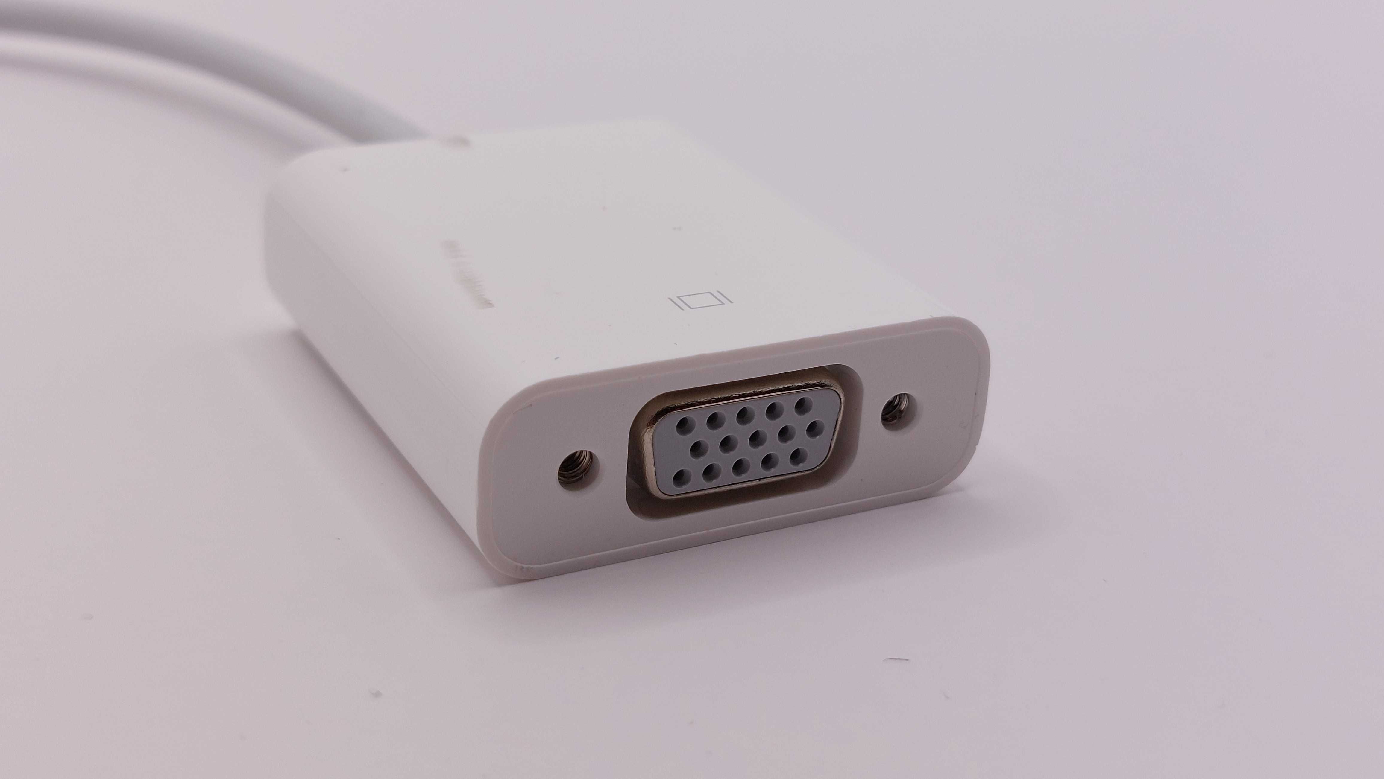 Oryginalna przejściówka Apple 30-PIN na VGA