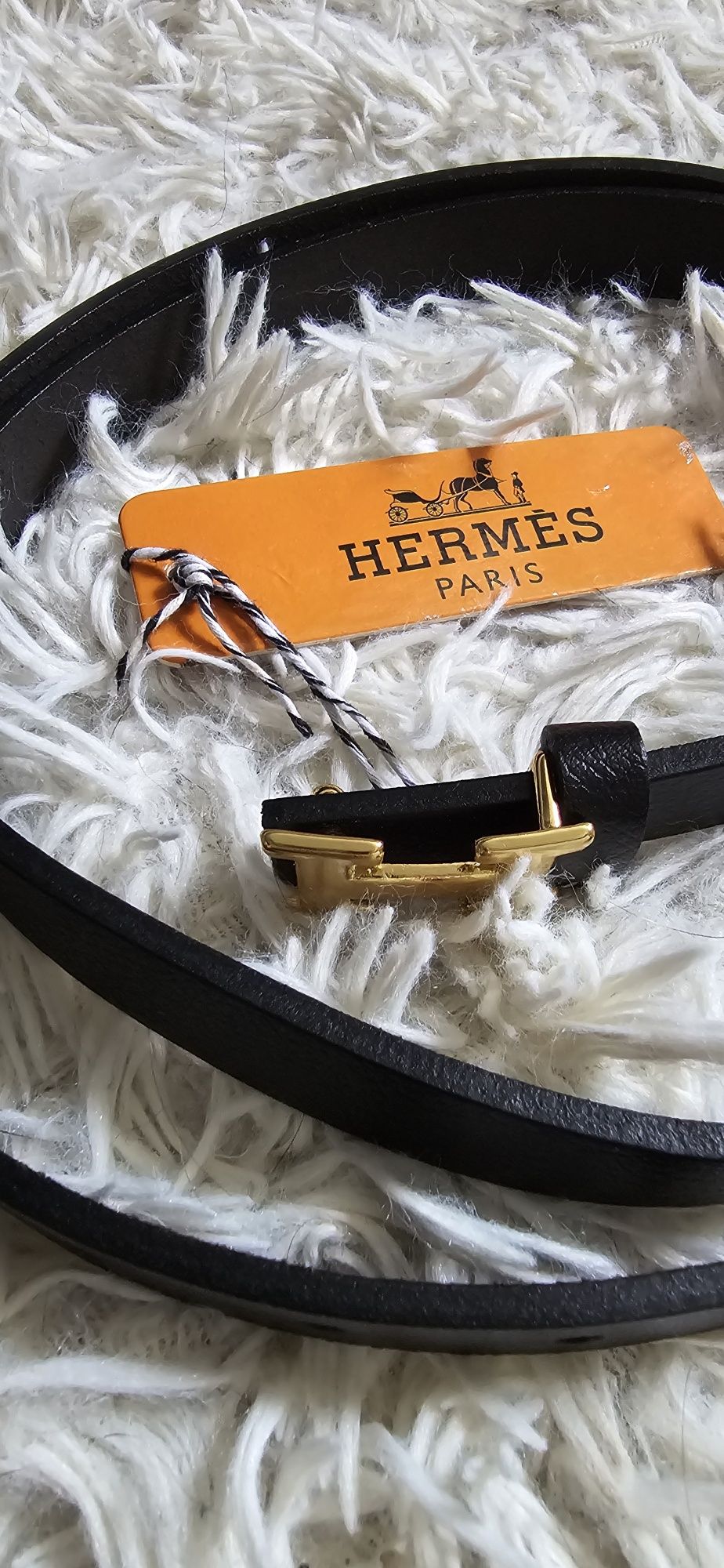 Pasek w stylu Hermès z klamrą H – elegancki dodatek