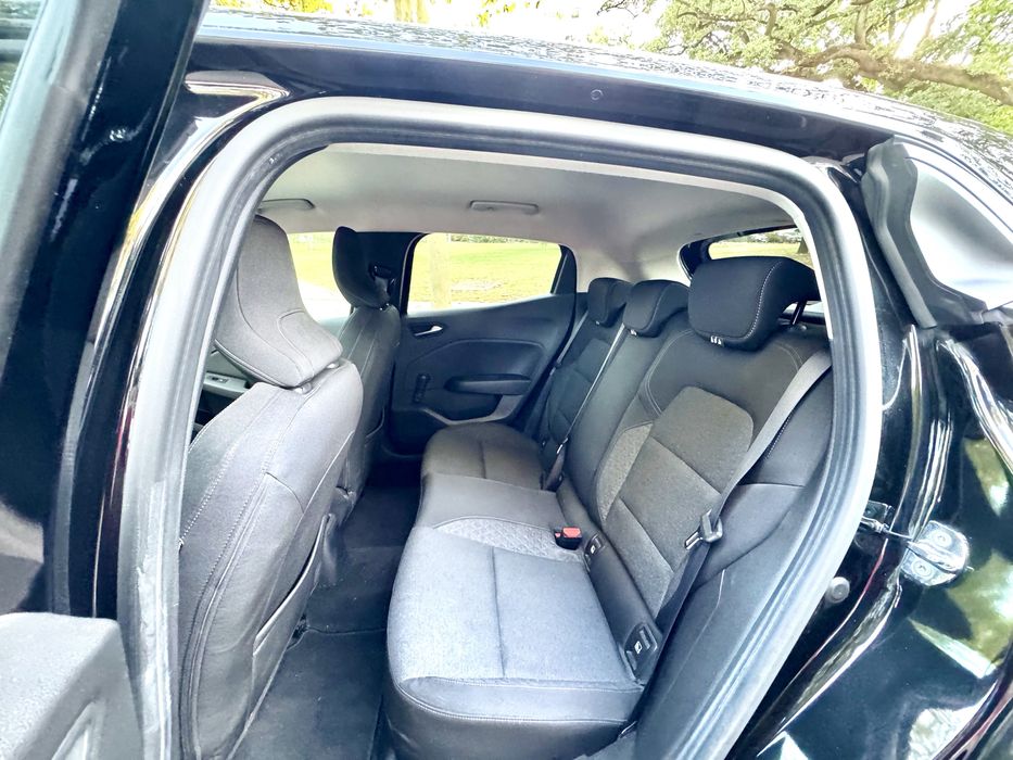 Renault Clio TCe 100cv Intens Preto – 26,500km