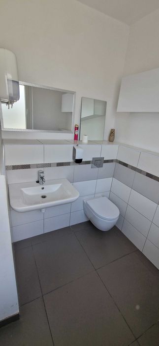 Biura, magazyny do wynajęcia w Niemczech blisko granicy PL - Löcknitz.