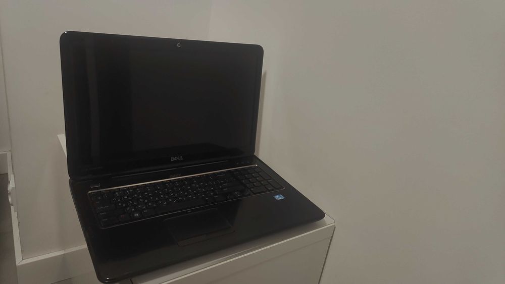 Intel Core i7, 8Giga RAM, 2xSSDx180 Laptop Dell Inspirion N7110