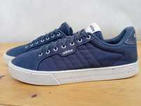 Adidas trampki męskie Daily niebieski rozmiar 44 2/3