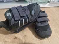 Tenis adidas tam 22