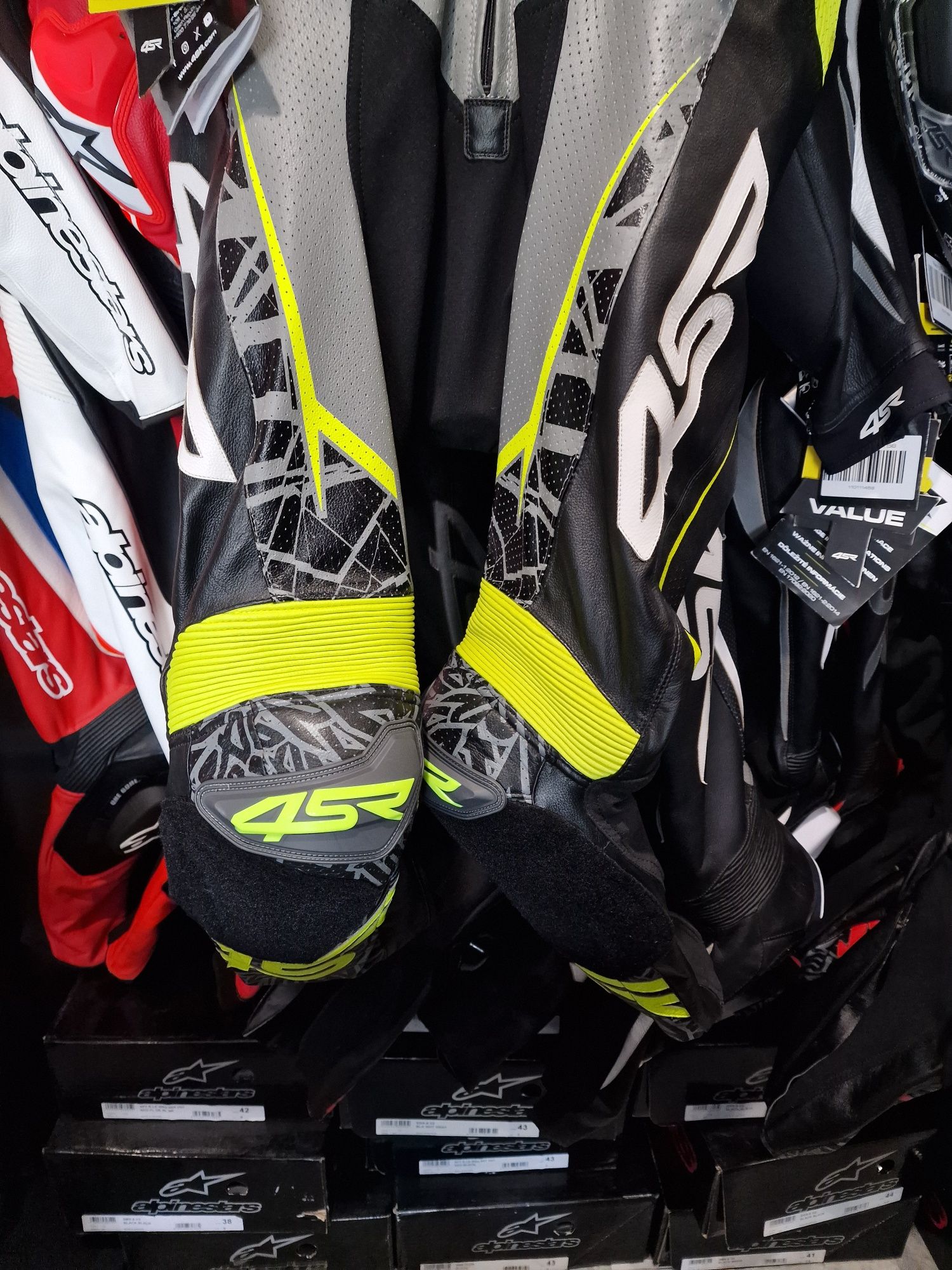 kombinezon 4SR RACING ULTRA LIGHT GREY AR  rozmiar - 48,50,52,54,56,58