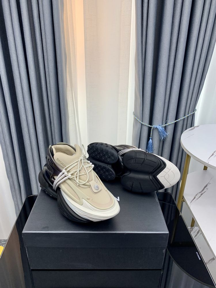 Sneakersy premium Balmain kolory