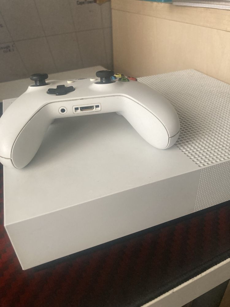 xbox one s all digital 1TB