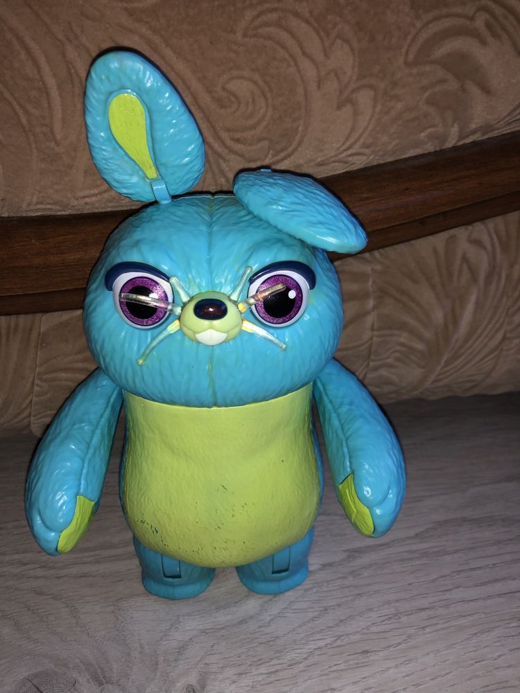 Игрушка кролик Banny из истории игрушек 4 Mattel