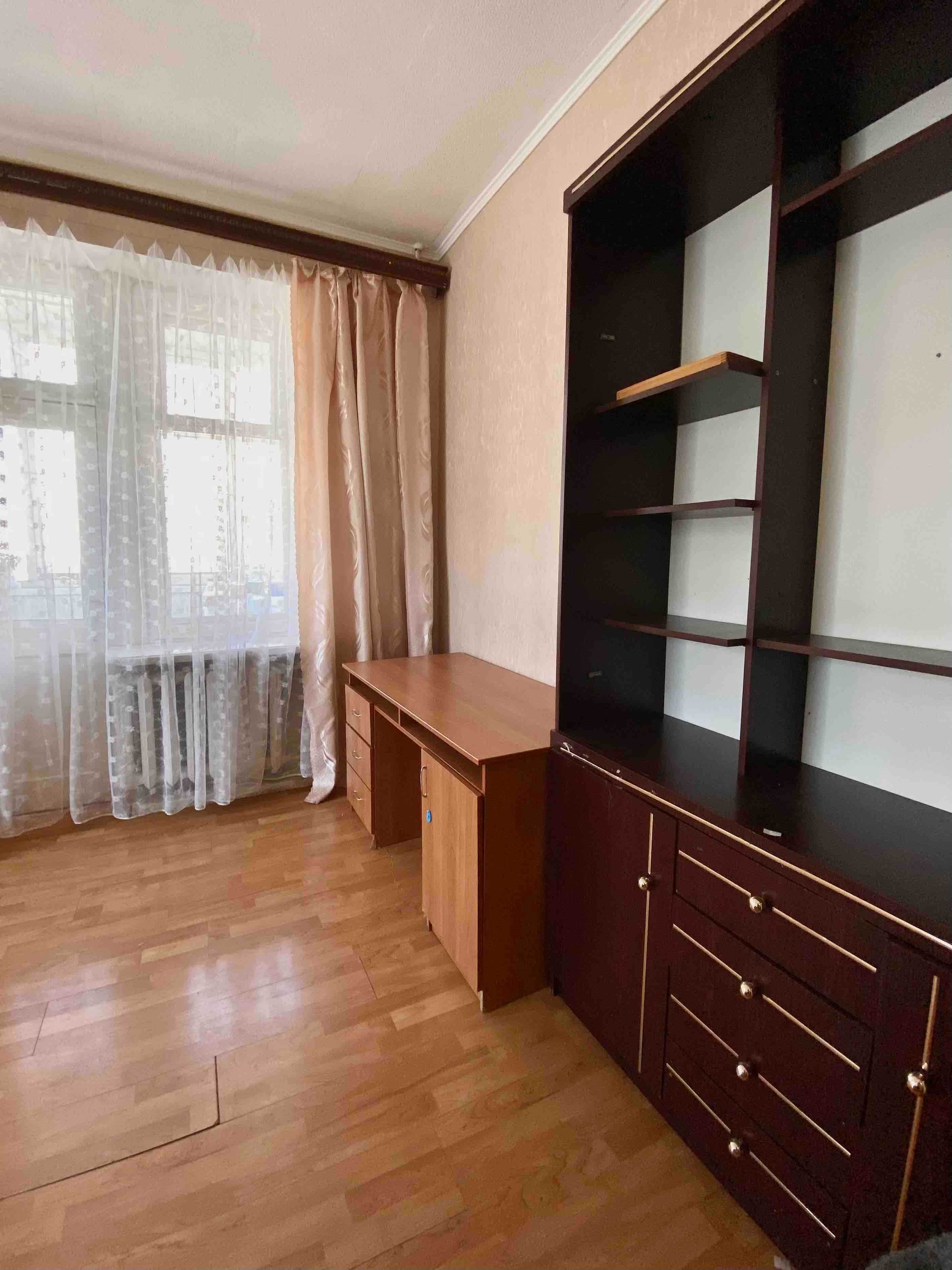 Центр Міста,Простора 3 кімнатна 74м2 ,сталінка ,Сертифікат (NN)