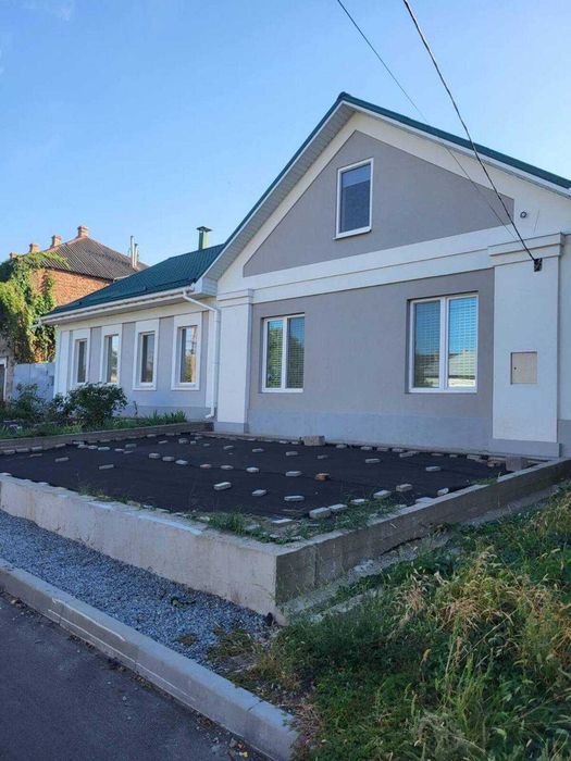 Продам пол 2-х этаж дома гараж участок !Центр Грушевского Туп трамвая!