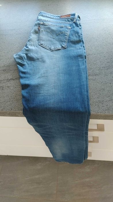 Spodnie jeansowe damskie Levis