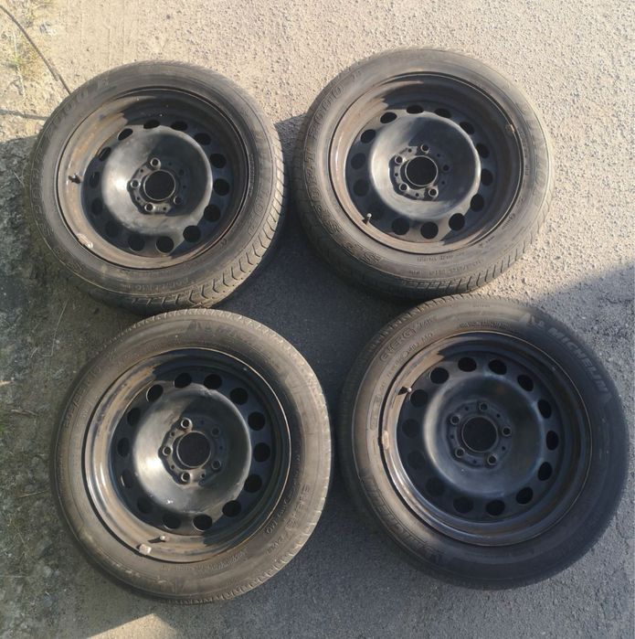 5 120 R16 BMW диски + ковпаки BMW