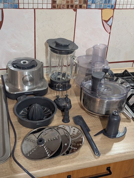 Кухонный комбайн Kenwood FPM265