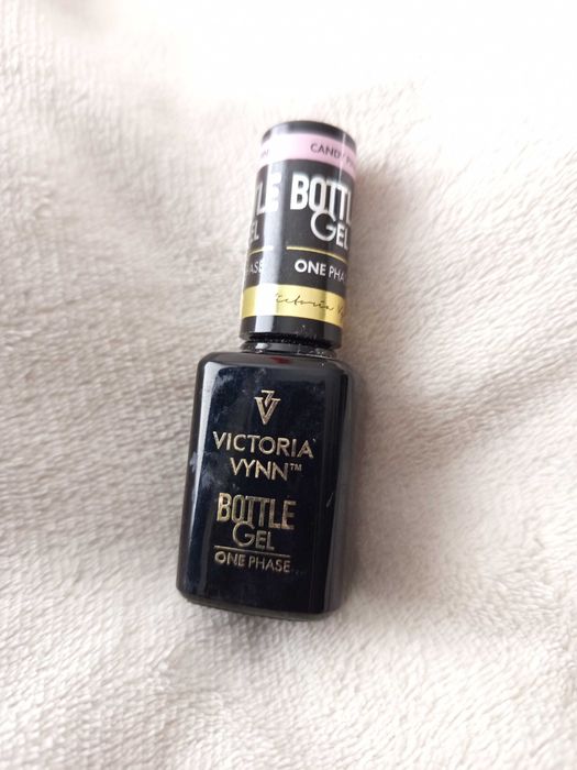 Victoria Vynn żel w butelce candy Pink 15 ml