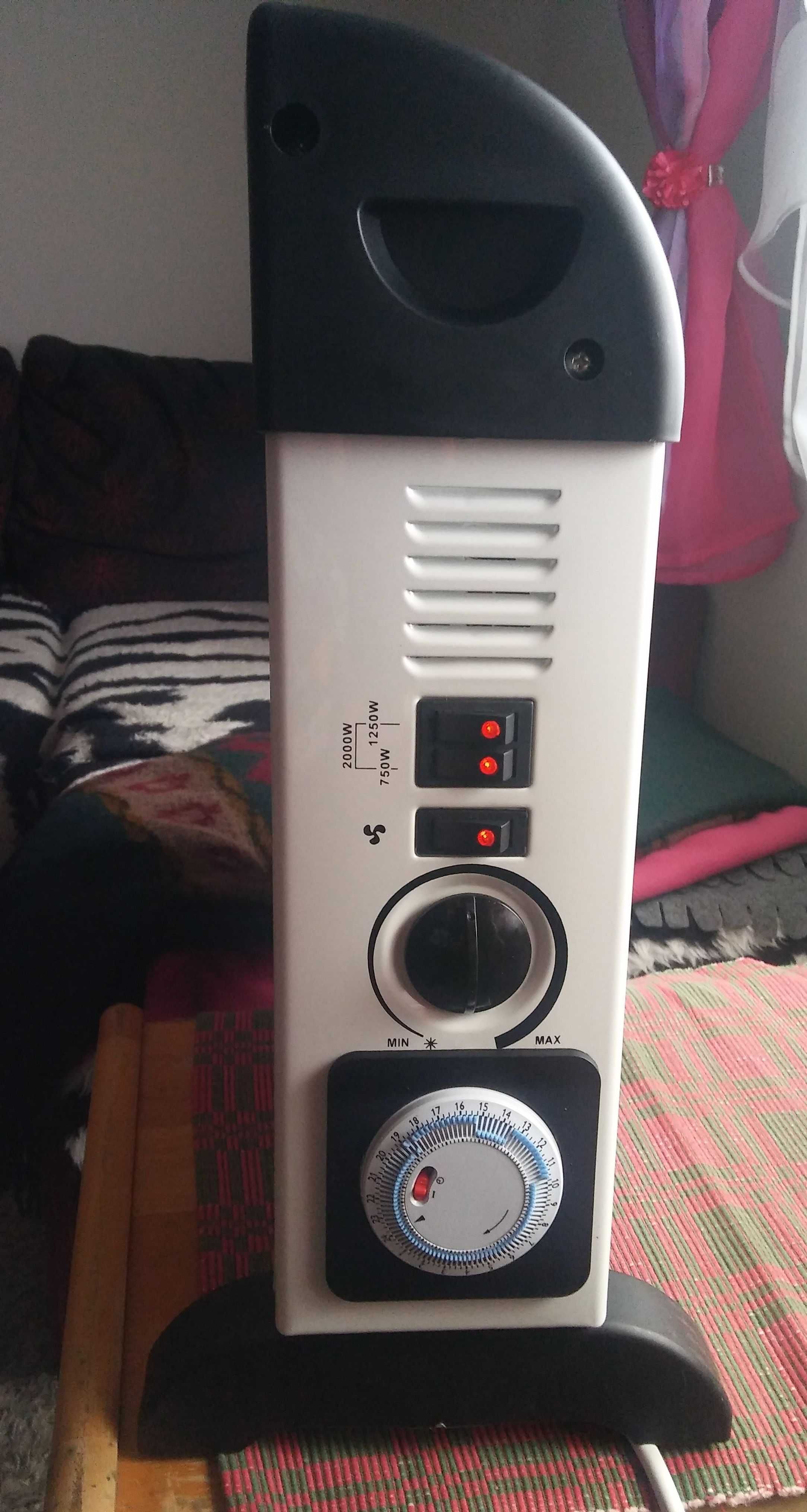 GRZEJNIK Elektryczny KONWEKTOROWY z Wiatrakiem max.2000W