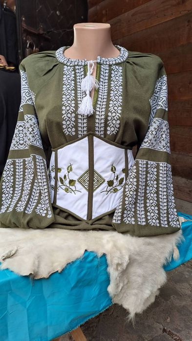 Вишиванка + корсет | Ручна робота, льон | Нові, унікальний комплект