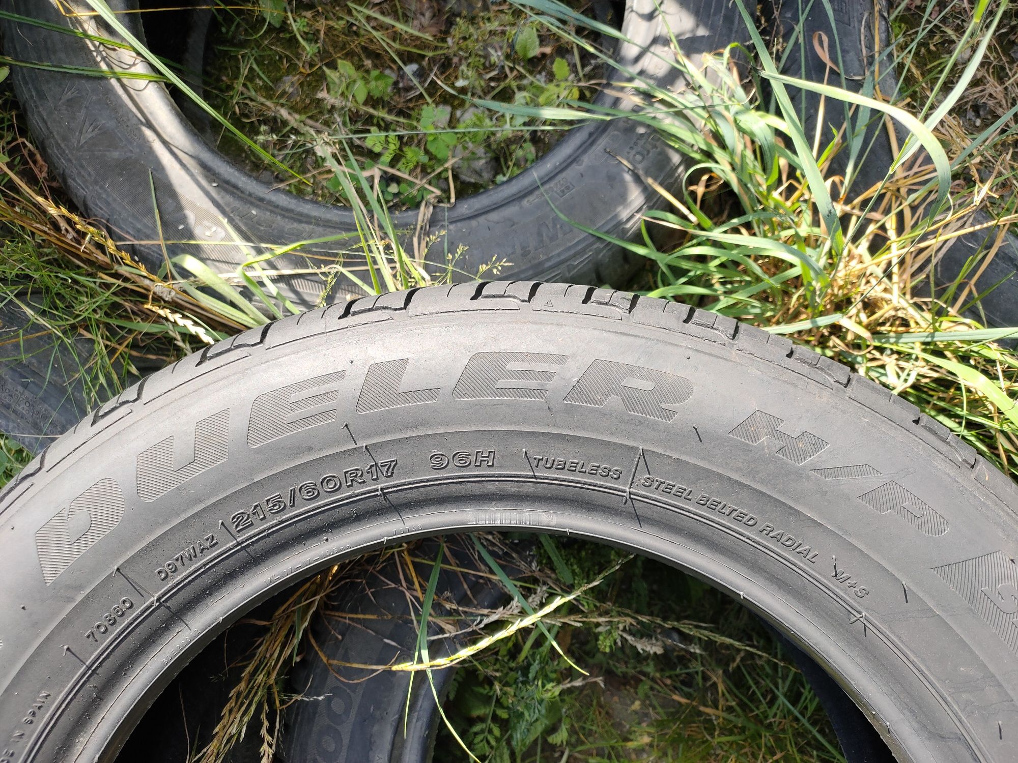 626 1x215/60R17 96H Bridgestone Dueler H/P 2020 6.5mm FAKTURA ADIGO